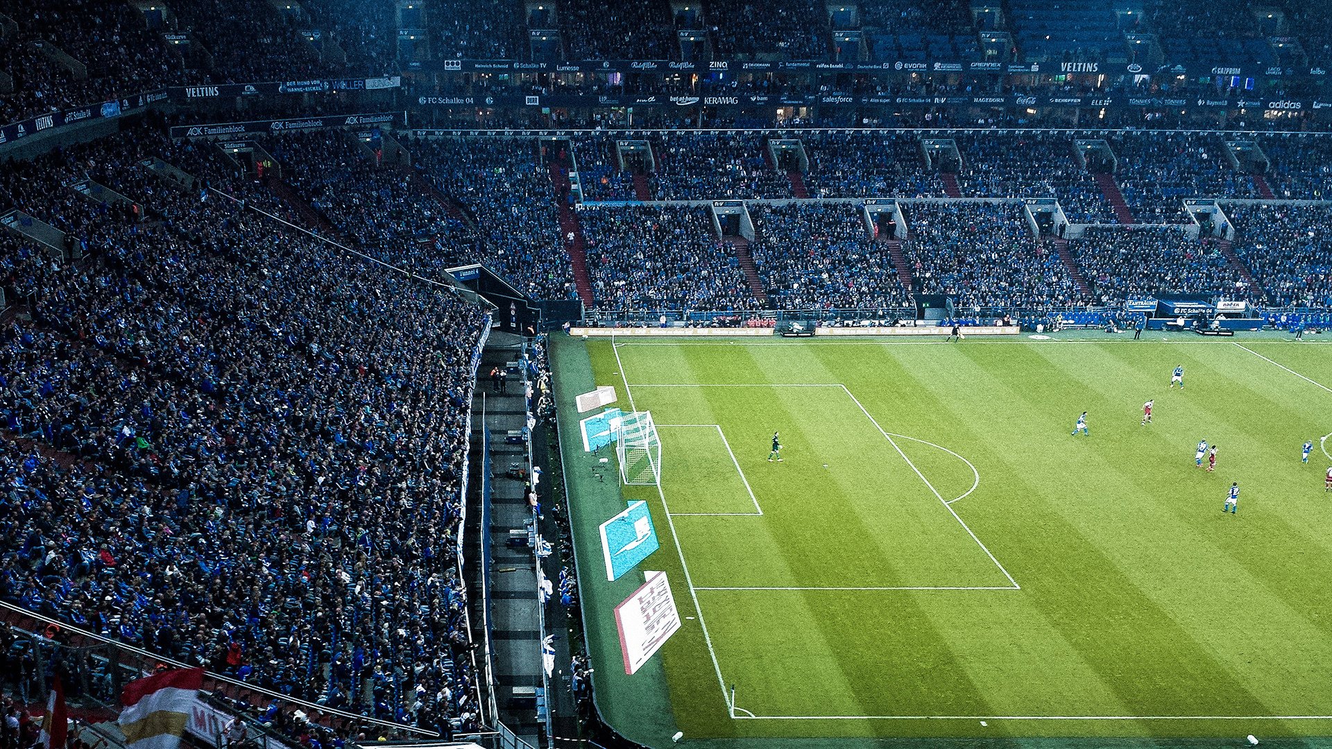 拜仁引发争议！，梅西官方宣布出色防守新规观众掌声雷动